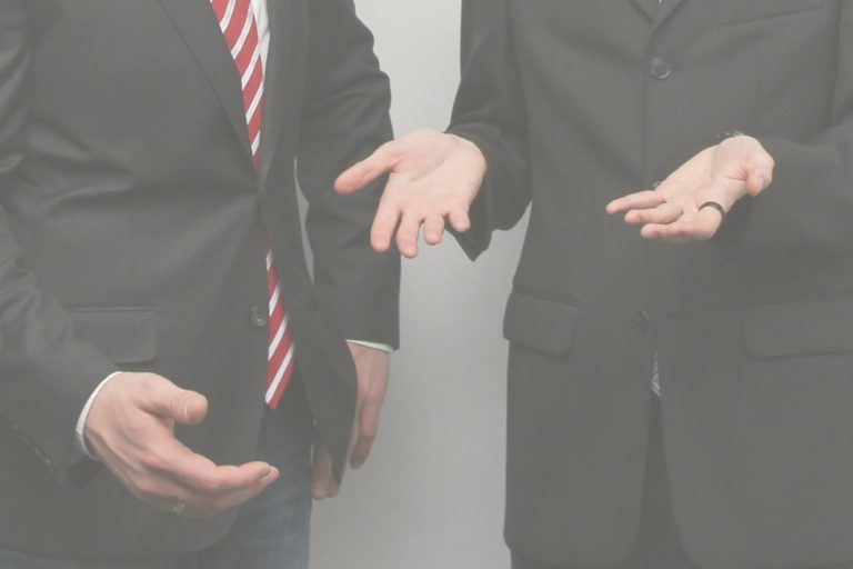 Scopri di più sull'articolo Quello che il corpo dice: il potere della comunicazione non verbale nelle relazioni professionali